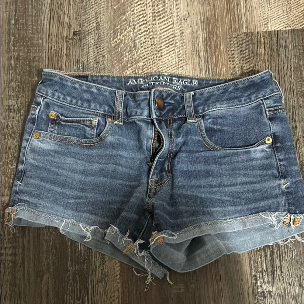 American Eagle Outfitters Blue Jean Shorts Distressed Style